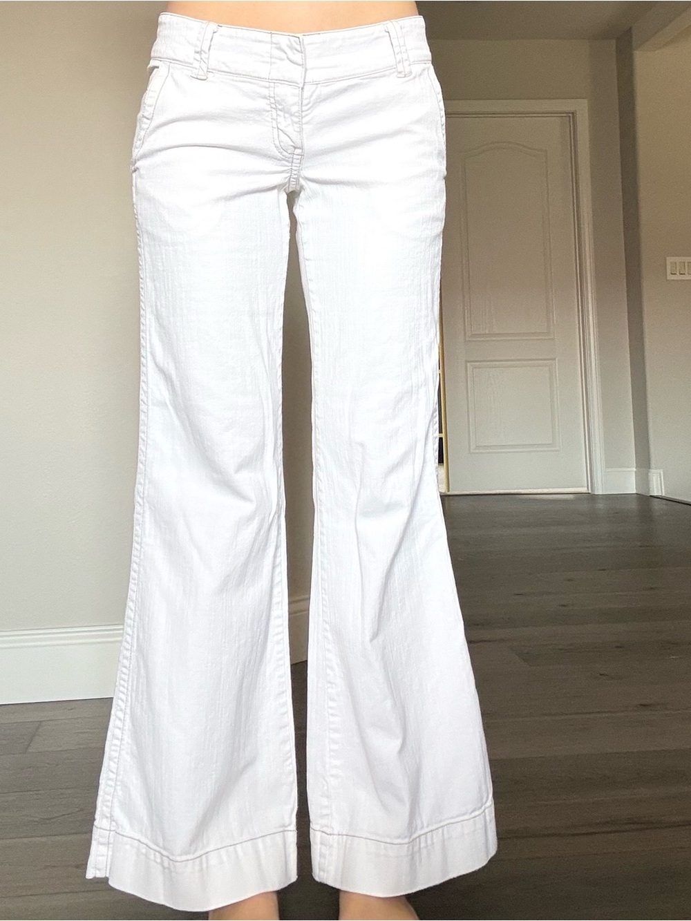 Roxy White Flared Jeans - Classic High-Waist